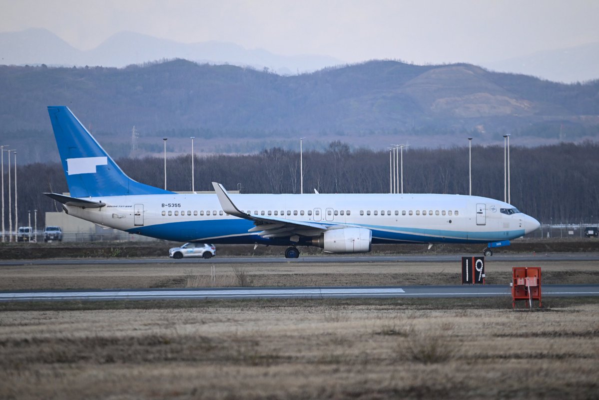 fd3s_sc57k's tweet image. Xiamen Air
Boeing 737-8FH
なんですかちみは🧐色々消されてフェリーだったみたいですね
#新千歳空港 #CTS #RJCC