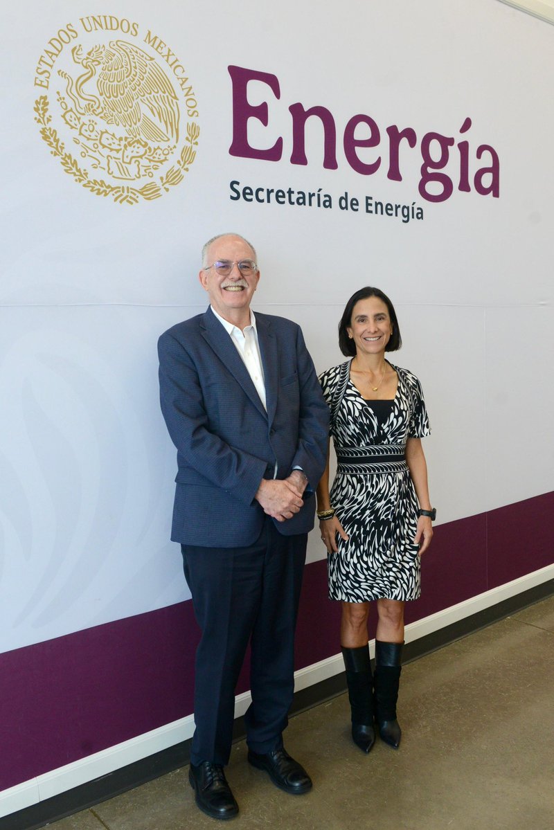 Luz Elena González Escobar tweet media