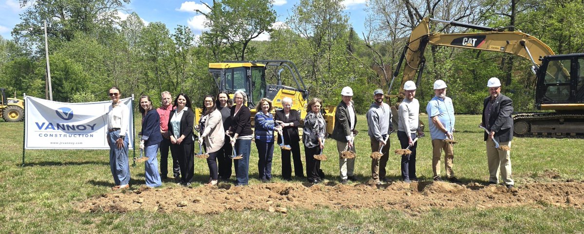WRGCAM's tweet photo. Groundbreaking Ceremony Held for Jackson County Administration Building. 
https://t.co/FpUN8Zygtj https://t.co/EkW9Hy5VXh