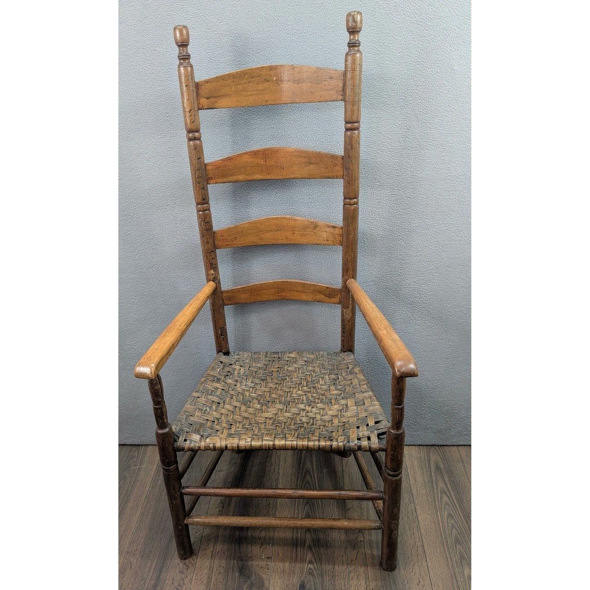Mindfulbuys1's tweet image. Timeless charm, built to last. ✨
This antique wooden ladder-back chair with woven seat brings rustic warmth and character to any space—perfect for farmhouse or vintage-inspired homes.
#AntiqueFurniture #RusticDecor #FarmhouseStyle #VintageFind #HomeDecor

ebay.com/itm/1982848069…