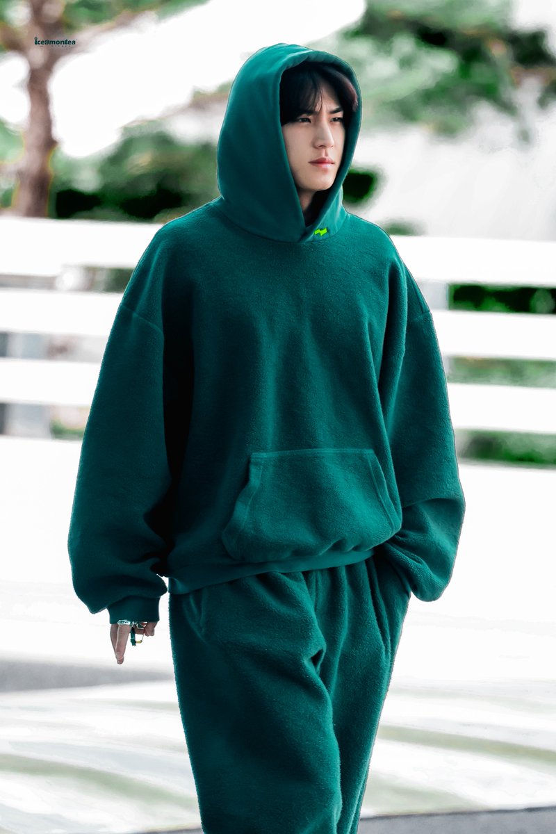 Ice9montea_ tweet media