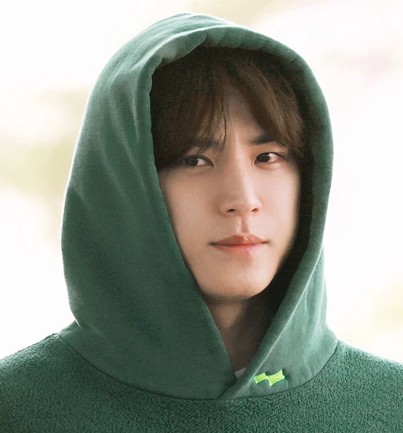 Verniizx's tweet photo. mingyu hasn’t changed 🥺 https://t.co/mEzCW3V3Mi