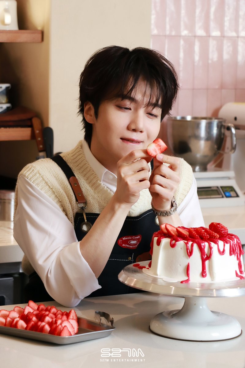 S27M_official tweet media