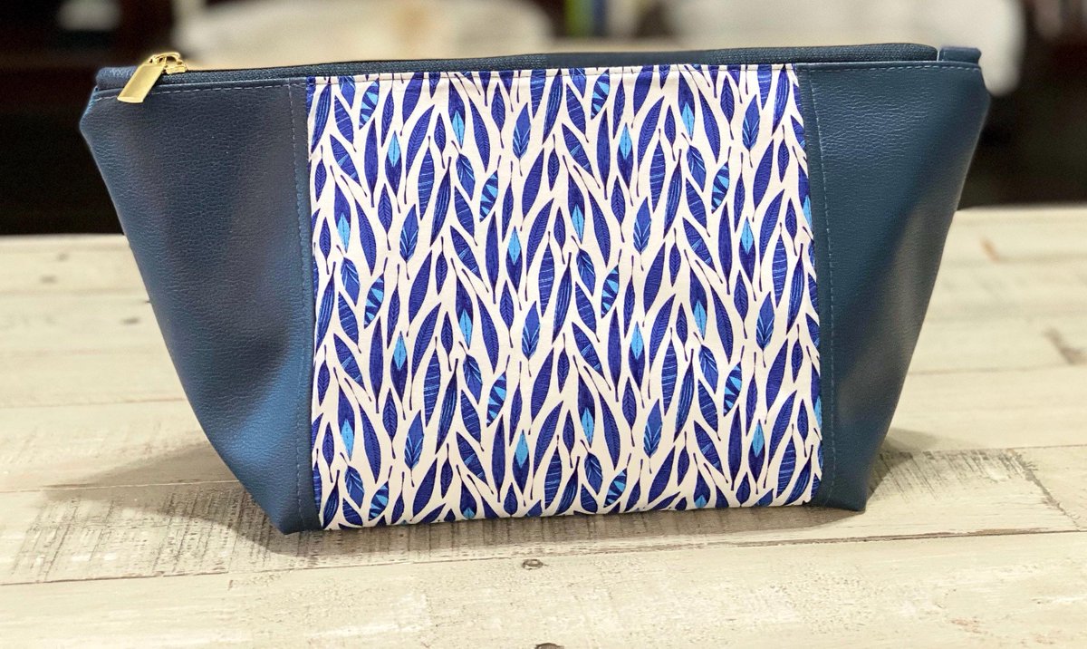 angelhw1956's tweet image. Peek-A-Boo Cosmetic/Toiletry Bag tuppu.net/8159e9e5 #Etsy #TeaTimeQuiltsnMore #ToiletryBag