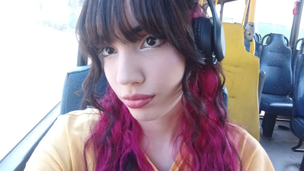 nico VAI VER O BTS tweet media