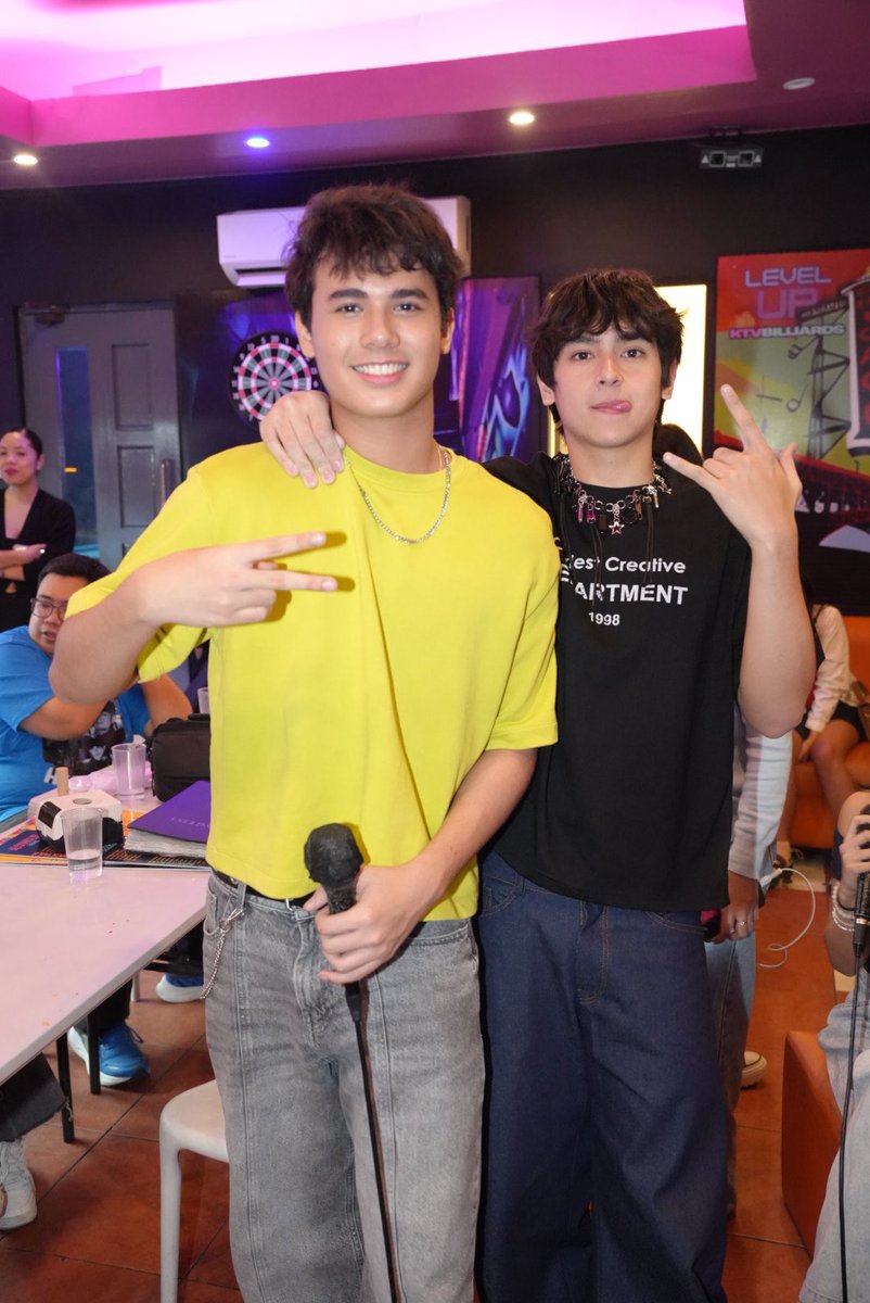 HeathWaversOFC's tweet photo. Heath and Geo 💙

Thank you for always being there for your best friend through every moment both the quiet ones and the ones that matter the most.

We’re also rooting for you, Geo. Always. 💙

To more kulitan moments, you two! 🥹🤏🏼

#HeathJornales #HeathWave https://t.co/Vq2H9Ako0J