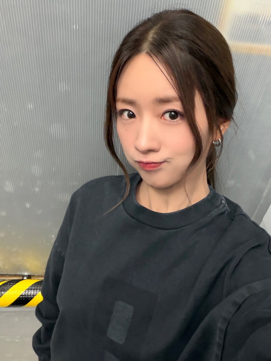 Apink_2011's tweet photo. [📺]

잠시 후 10시 30분!

ENA <나솔사계>에
보미가 출연합니다 🥰

#에이핑크 #Apink
#윤보미 #보미 #BoMi https://t.co/9WqJDZxGlY