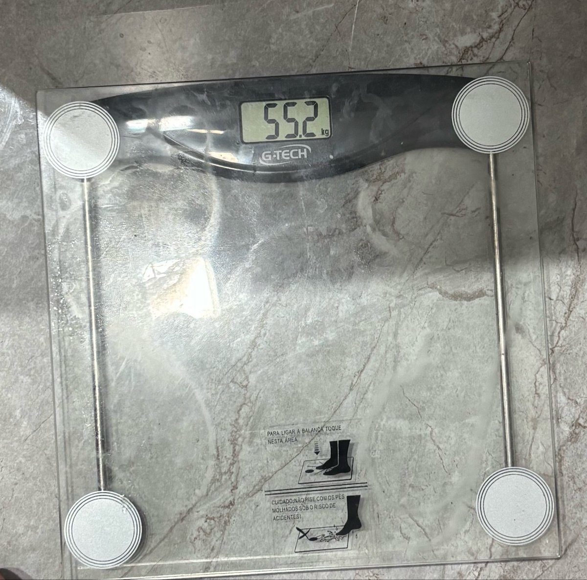 lia (0/-5,2) | lara raj do ed tweet media