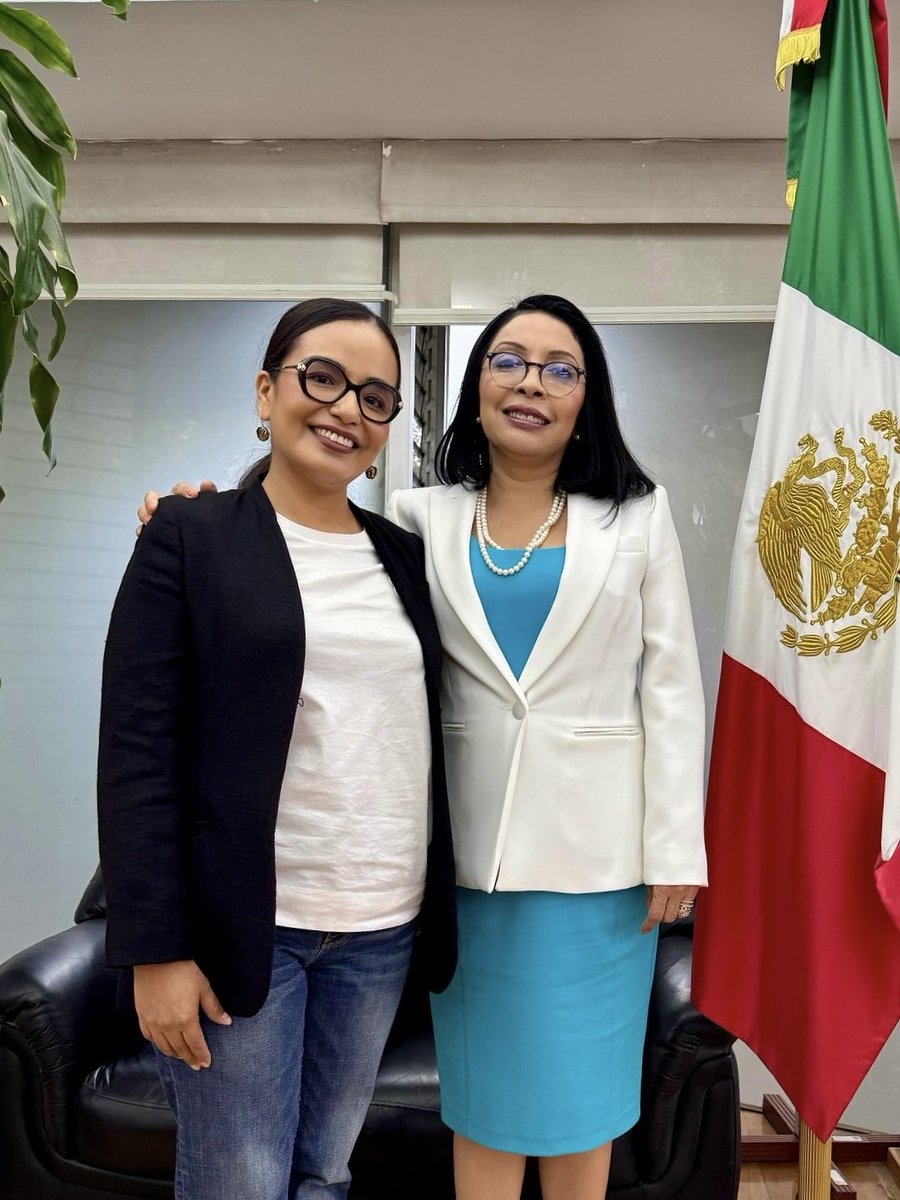 Mi reconocimiento y cariño para <a href="/esthela_damian/">Esthela Damián</a> por su trabajo con convicción y lealtad a la #CuartaTransformación que encabeza nuestra Presidenta <a href="/Claudiashein/">Claudia Sheinbaum Pardo</a>. 

Inicia una nueva etapa en #Guerrero con la misma fuerza y cercanía al pueblo. ¡Enhorabuena #GOBERNADORA! 🇲🇽