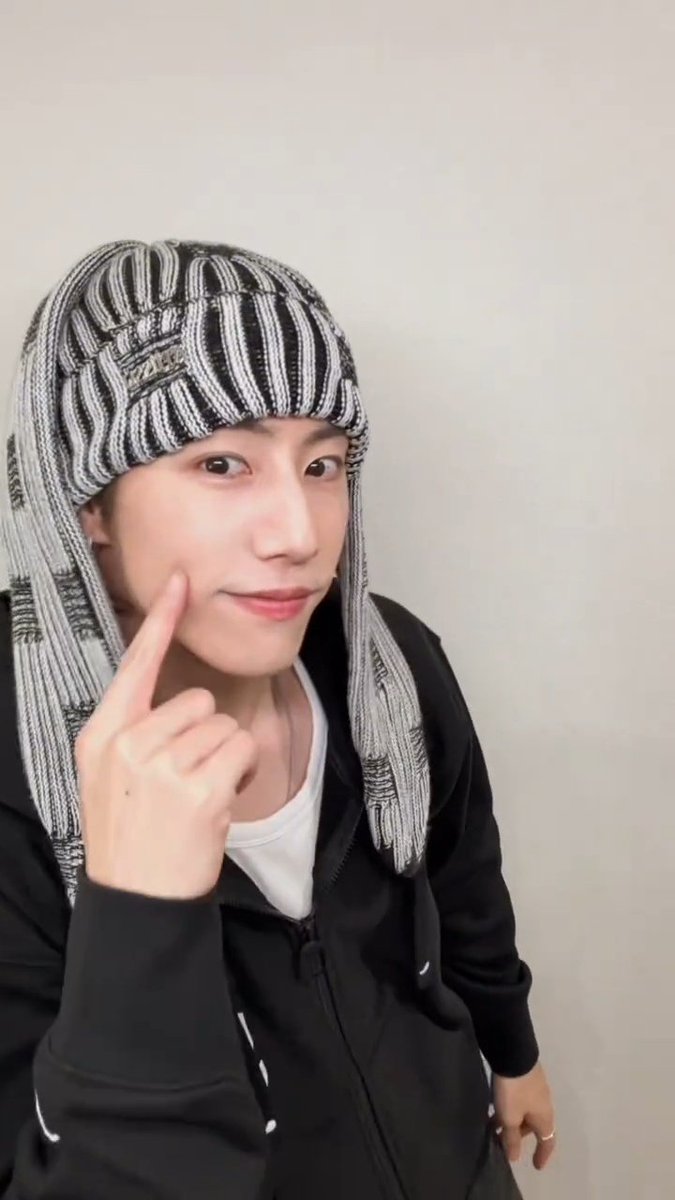 Tonliw_tuan🐰❤️ tweet media