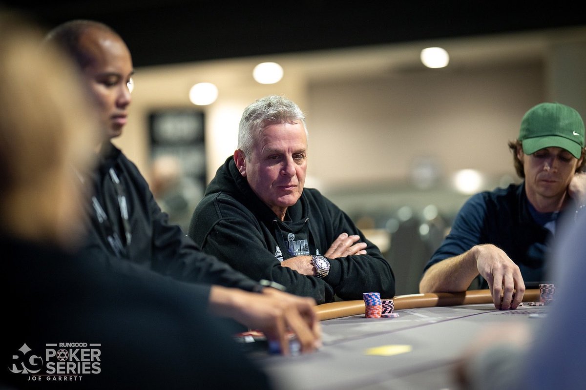 RunGoodGear's tweet photo. Hey @RGPokerSeries Players! Day 2 redraws can be found on the RunGood Rewards App. 📲

Download it via the link below. ⬇️ 

🔗: https://t.co/NlpcjtbZm2 https://t.co/rQo35xUpx2