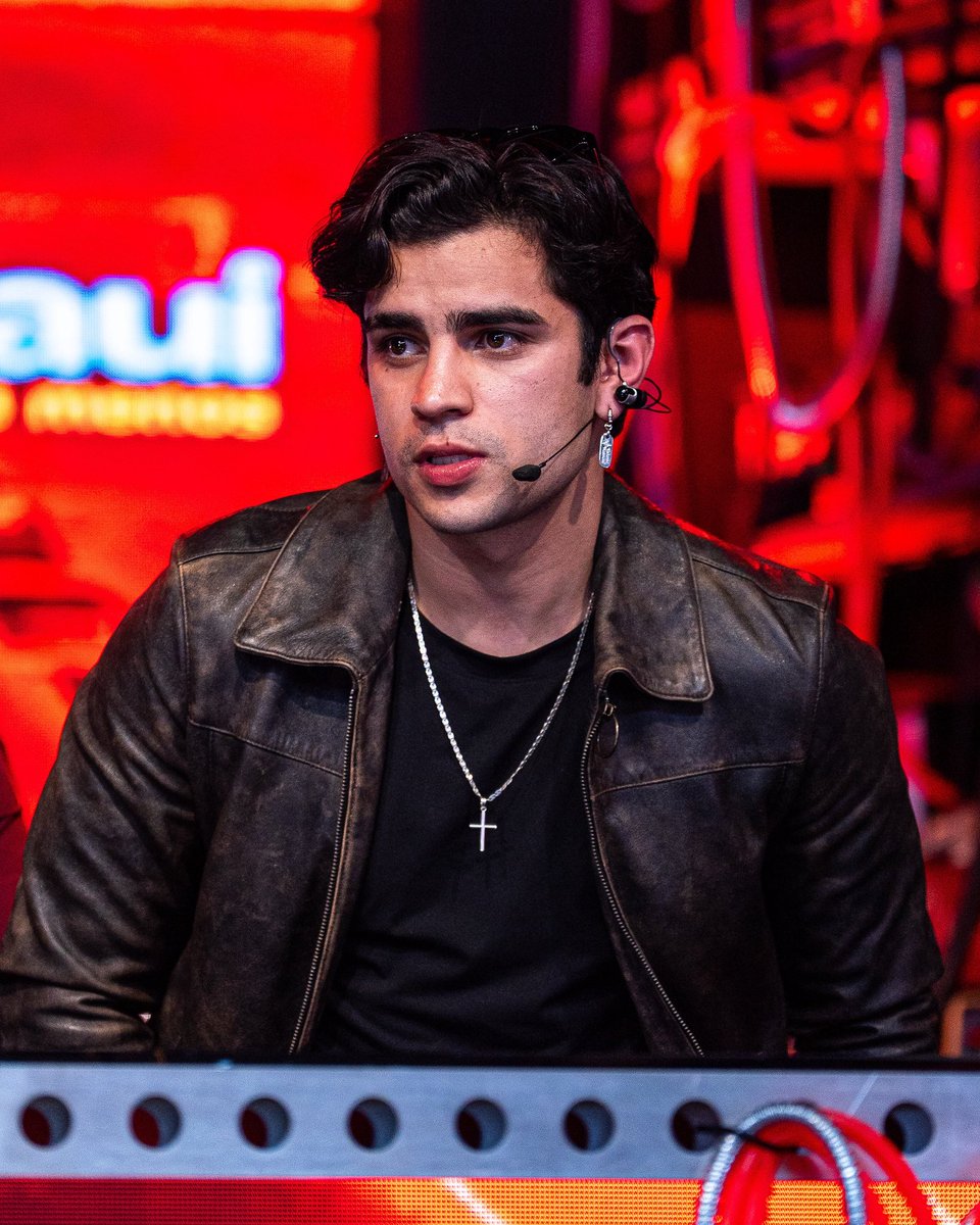 𝒄𝒂𝒔𝒔 𝗶𝘀 𝘀𝗲𝗲𝗶𝗻𝗴 𝗯𝘁𝘀 ²•⁰ tweet media