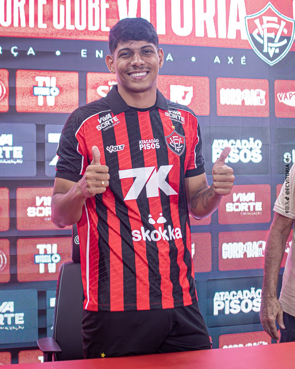 mundinho little cláudio tweet media