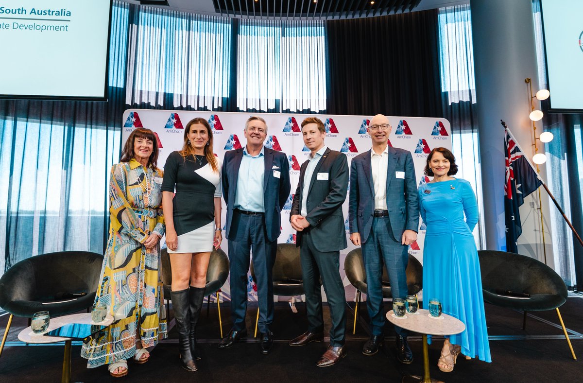 Micro__X's tweet photo. CEO Kingsley Hall participated in an @AmChamAU  panel discussing the rise of advanced manufacturing in Australia. Micro-X is proud to be playing our part in Australia's manufacturing evolution, creating world-leading X-ray innovations to better lives. #innovation #asx #medtech https://t.co/hWCLdR47VD