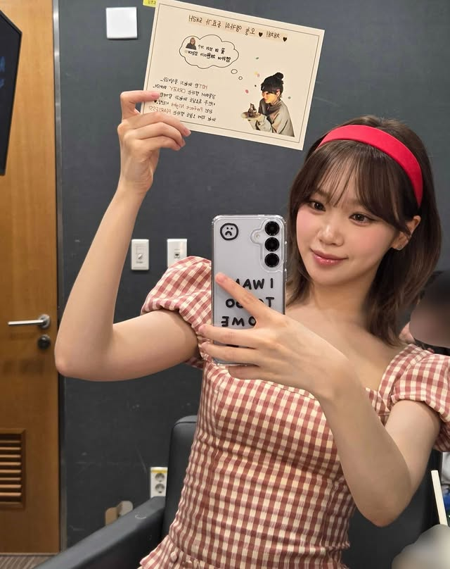 CHAEWON CENTRAL 🎊 tweet media