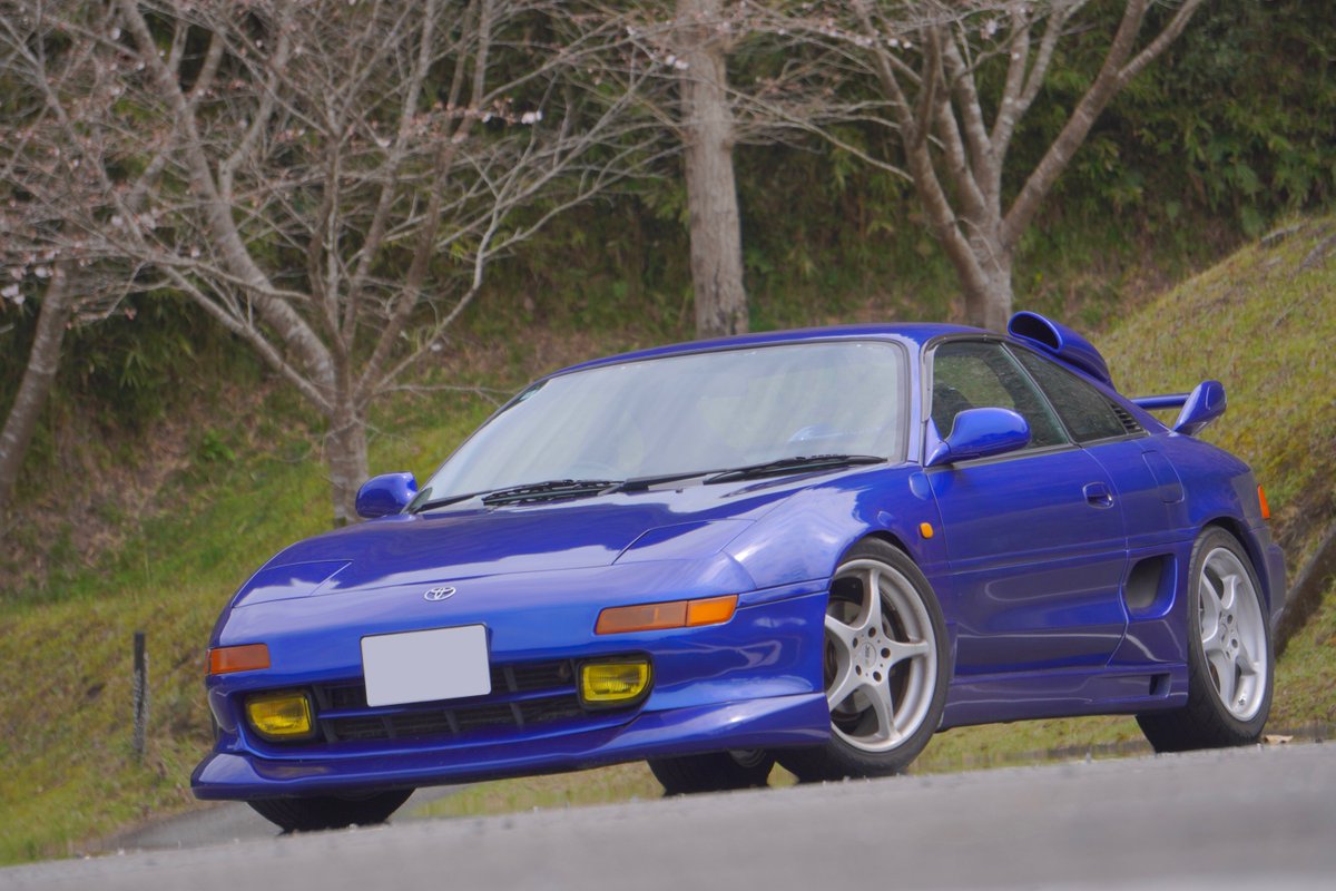 自分が2歳の時に我が家にやってきたMR-Sはまだ家族の一員だし、まさかその20数年後にトヨタMRがもう1台加わることになろうとは