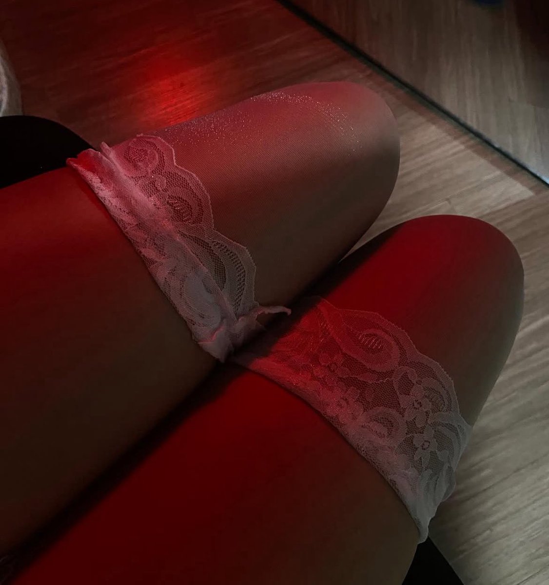 Linh Nhi tweet media