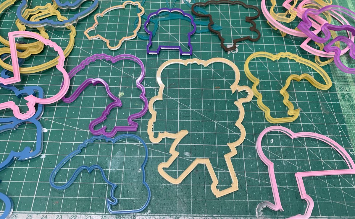 TORUKUの造形室から飛び立っていったIC:CHUたち🧚‍♂️

造形室にはまだIC:CHUの痕跡があります✨

シルエットだけでも可愛いのです…

#キャンディーカリエス　#candycaries  #ICCHU