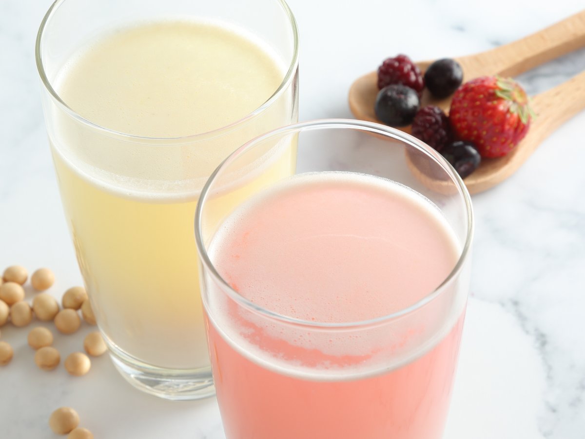 qol_official's tweet photo. Queen’s Protein Base（QPB）
キレイの元はたんぱく質から✨

🥛植物性×動物性たんぱく質をバランスよくブレンド
🌾植物酵素を配合し、吸収効率にもこだわり
🥬ビタミンB群・C・Eに加え、葉酸や鉄など女性に嬉しい成分もプラス

美筋を育てるプロテイン💖

▼公式ONLINE SHOP
https://t.co/LN2urjL6oh https://t.co/9joa1OH14x