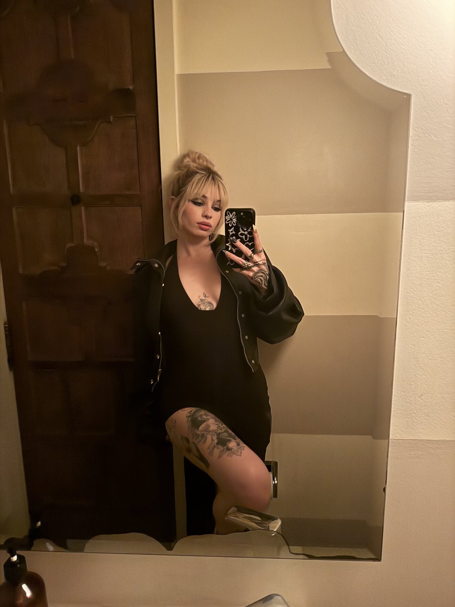 emily tweet media