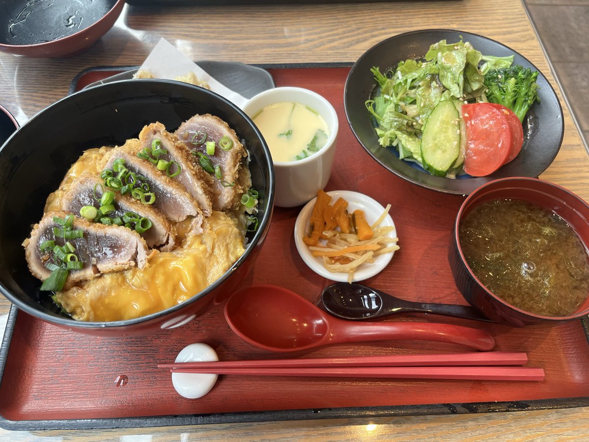 DOC公式＠健全垢 tweet media