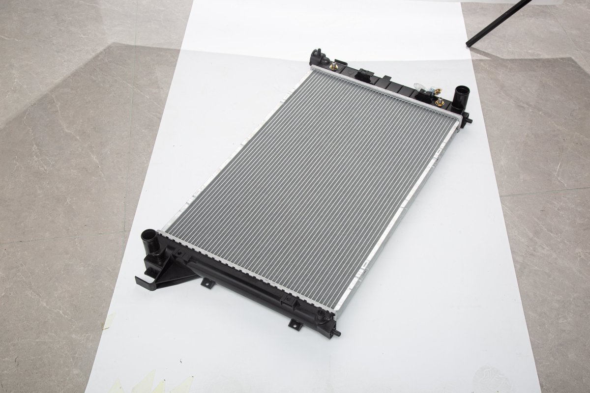 iI0oRR8z9k67573's tweet image. 🚗 Jiangxi Chitian Technology Co., Ltd. radiators help prevent overheating and improve engine efficiency 🌍 Built for passenger cars &amp;amp; trucks worldwide.
📧 zjchitian02@163.com🌐 jxchitian.com
#jiangxichitian #radiator #autoparts #enginecooling #automotive