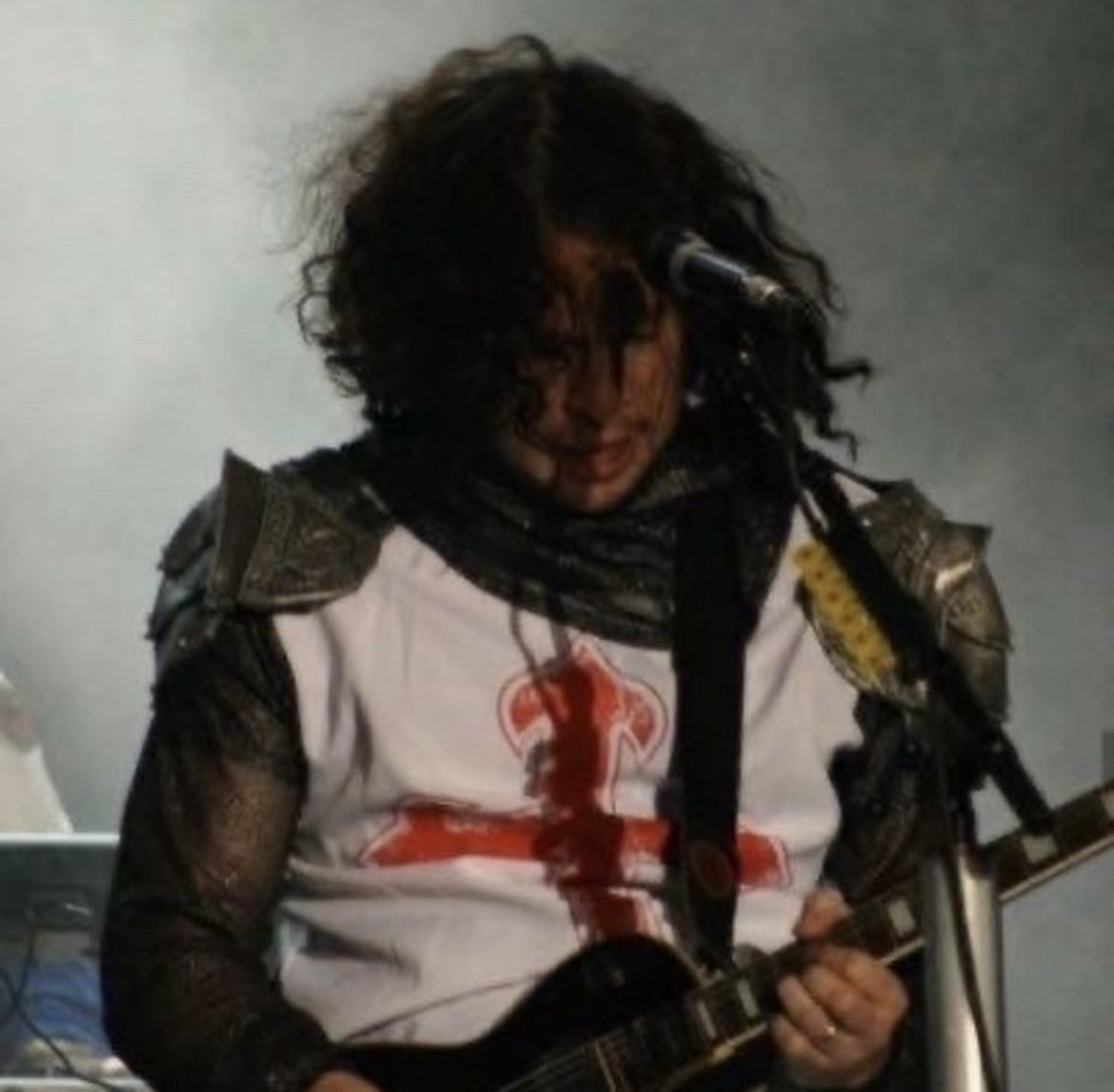 Kedamayo1's tweet image. Who is it I will #protect them