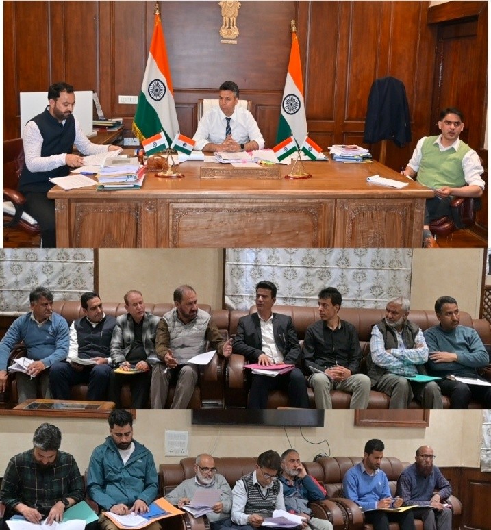 RisingKashmir's tweet image. #DCAnantnag chairs meeting of Single Window Committee of #Mining Leases

@DCAnantnag @AnantnagDIPRC

risingkashmir.com/DC%20Anantnag%…