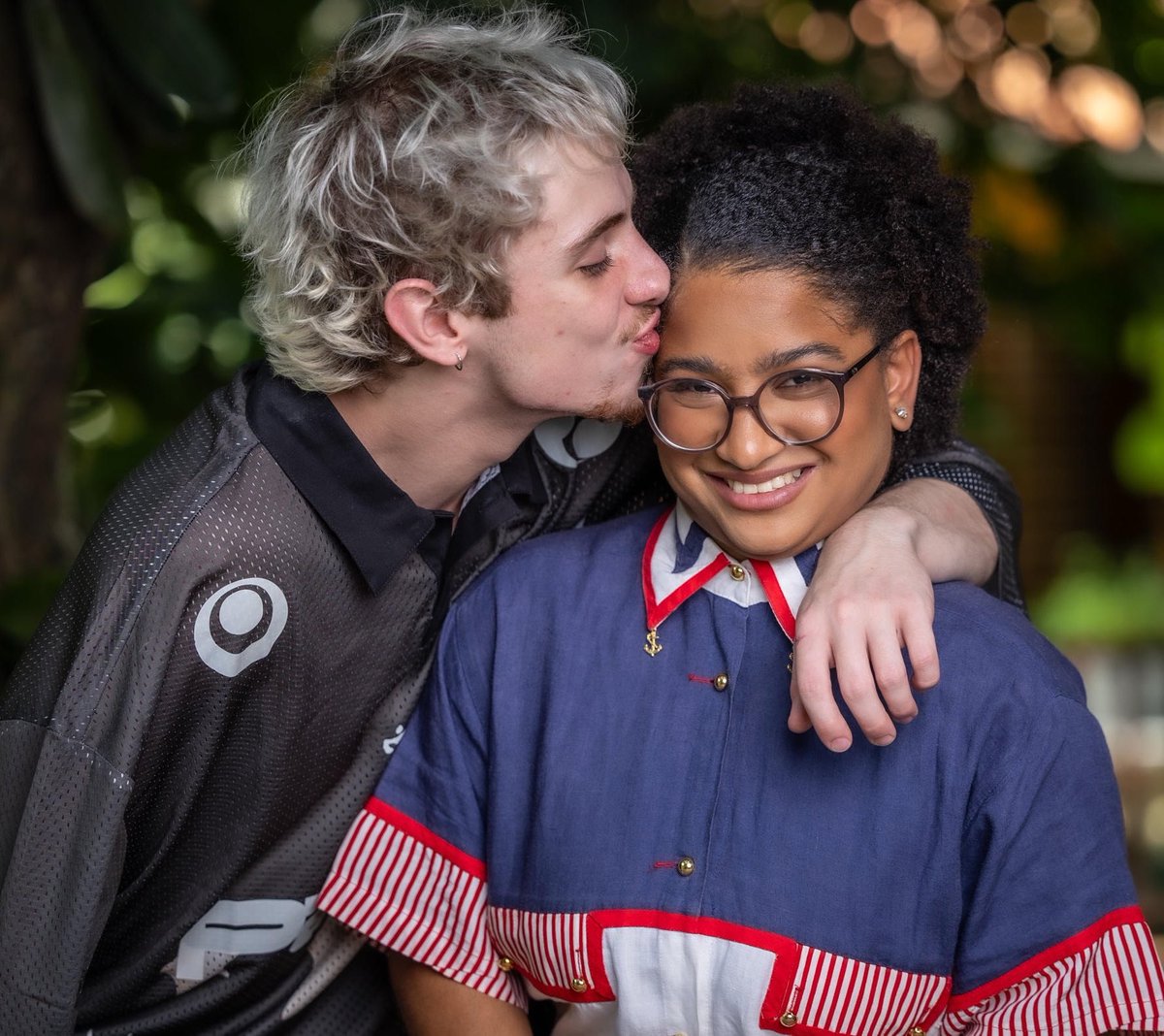 Milena compartilhou fotos com Juliano com a seguinte legenda: “Irmão que o bbb me deu ❤️ Julian” #BBB26