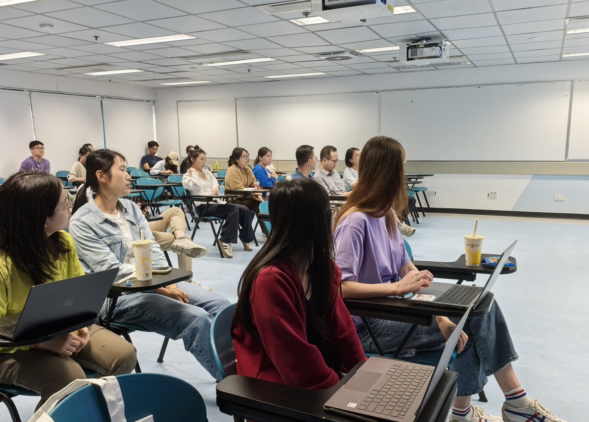 HKRNAClub's tweet image. Thanks Prof. Xiaocheng Weng from Wuhan University to present the chemical biological studies of RNA regulatory processes in @HKRNAClub hybrid seminar! Over 50 online and on-site participants attended!   #HKRNAClub #RNA

@RNASociety @lexogen