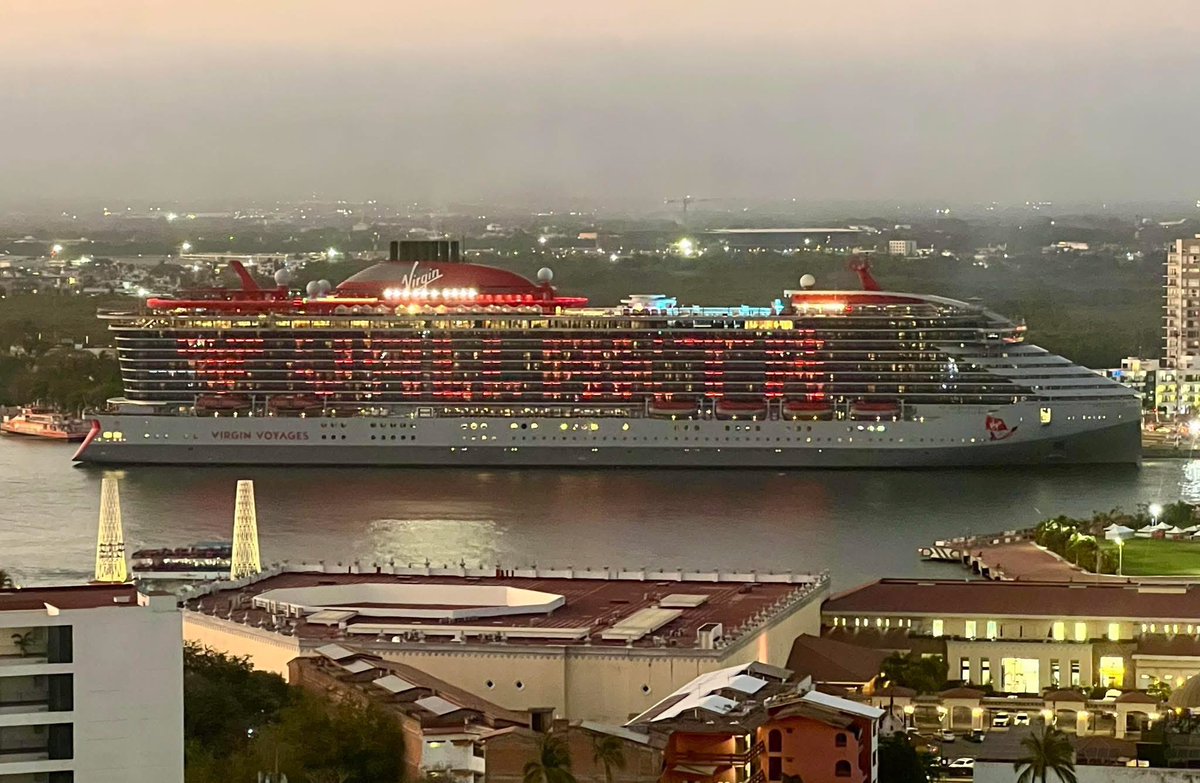 Saúl Robles tweet media