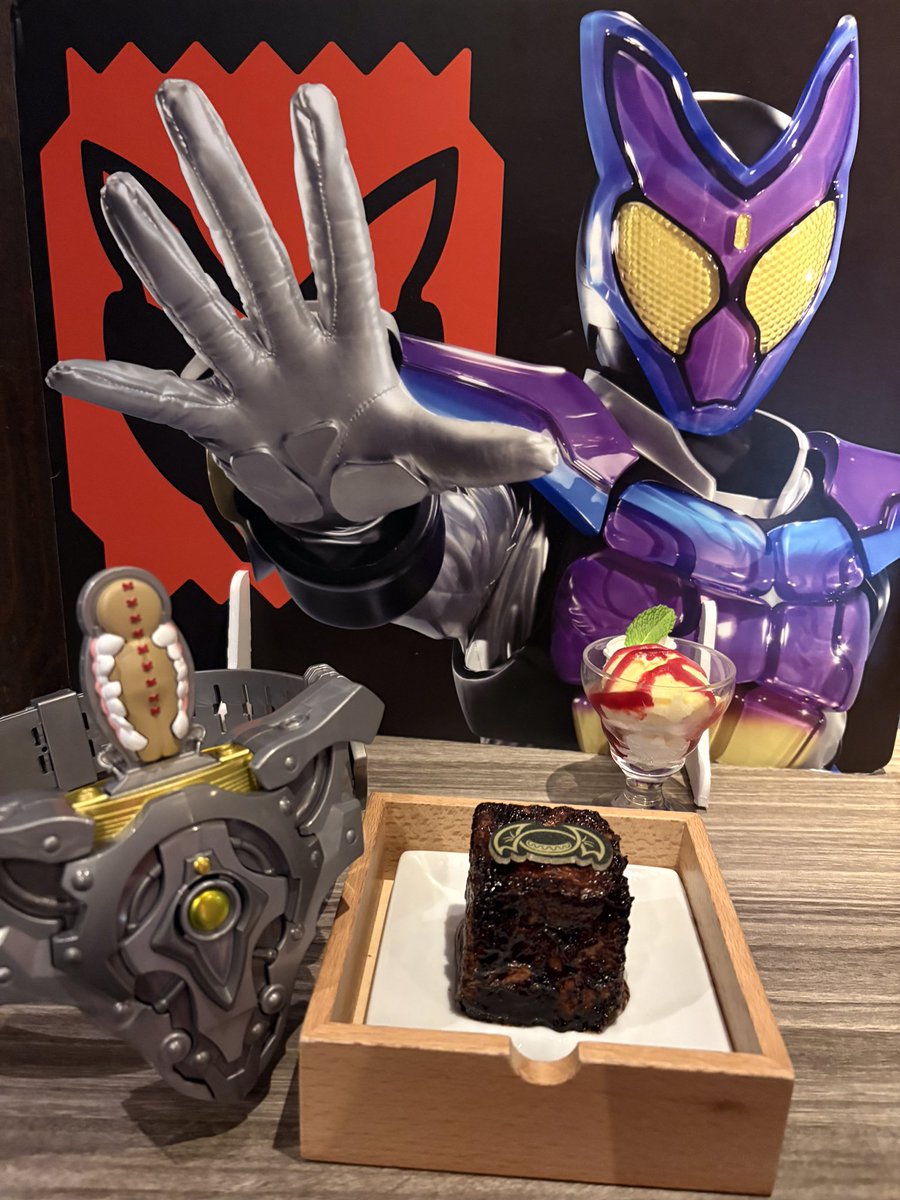 【メニュー紹介】

🍬闇菓子！？トースト🍫

一度食べたらやみつきに…

#仮面ライダーガヴ
#仮面ライダーザダイナー 

本日お席に余裕がございます。
当日のご利用も可能です。
ご来店お待ちしております！

ご予約はこちらから！
tablecheck.com/ja/shops/kamen…
