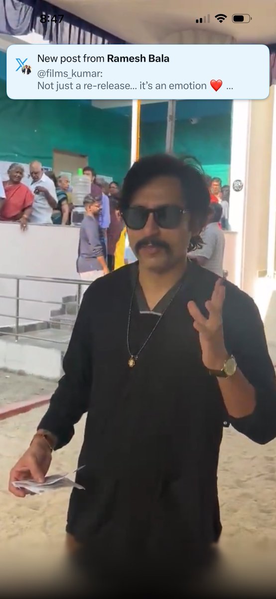 FridayCinemaOrg's tweet image. வாக்களித்த டைரக்டர் பிரபலங்கள் !

#sasikumar #karunas #ken #gracekarunas #actresssharanya #rjbalaji 

  #TNElection2026  

#TNElection2026FridayCinema