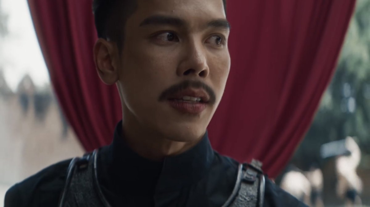 อาการของคุณเมื่อเพื่อนเดินมาบอกว่าแฟนเก่า(เลิกกันเมื่อวาน) มาร้านเดียวกัน กำลังเต้นอยู่บนฟลอข้างล่าง แถมแต่งแซ่บมาก ผู้ชายเล็งกันให้รึ่ม

step 1 : วางขวดเหล้าแรงขึ้นอย่างมีนัยยะสำคัญ
step 2 : หรี่ตา ขยับคิ้วเล็กน้อยตอนยกแก้ว ราวกับจะสื่อว่าแล้วไง ใครสน
step 3 : เกร็งคอ