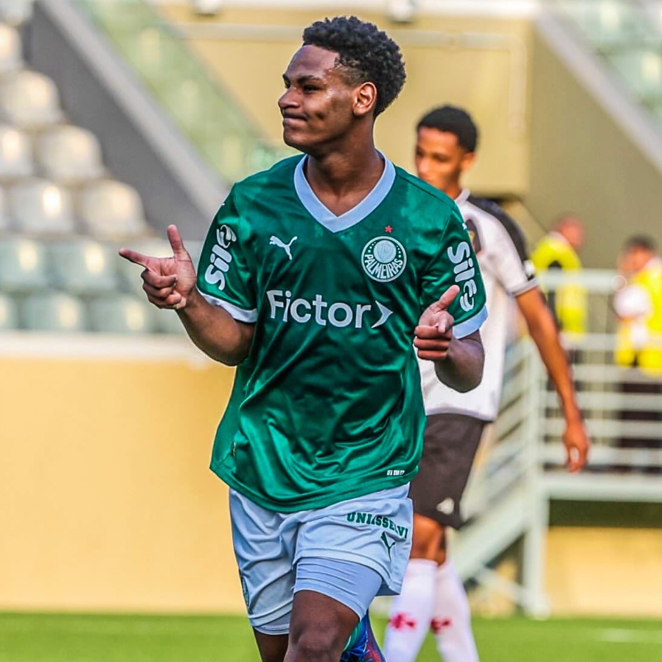 eurofootcom's tweet image. 🇧🇷💎 Several European teams are interested in signing Eduardo Conceição (16) from Palmeiras, reports @ESPNBrasil. 👀 

Those teams include Manchester City, Manchester United, Liverpool, PSG and Barcelona. 🕵️‍♂️