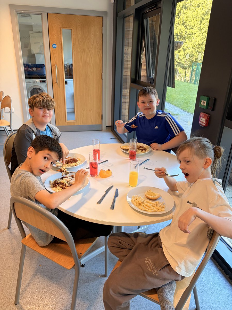 Year 5 Simpson’s Lane tweet media