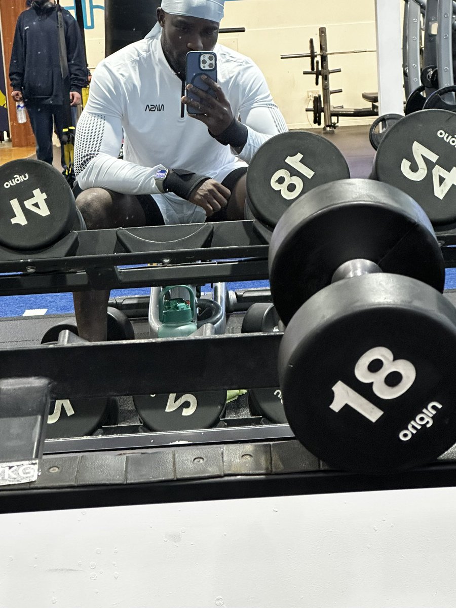 AHMADINHO 🇳🇬🇬🇧 tweet media