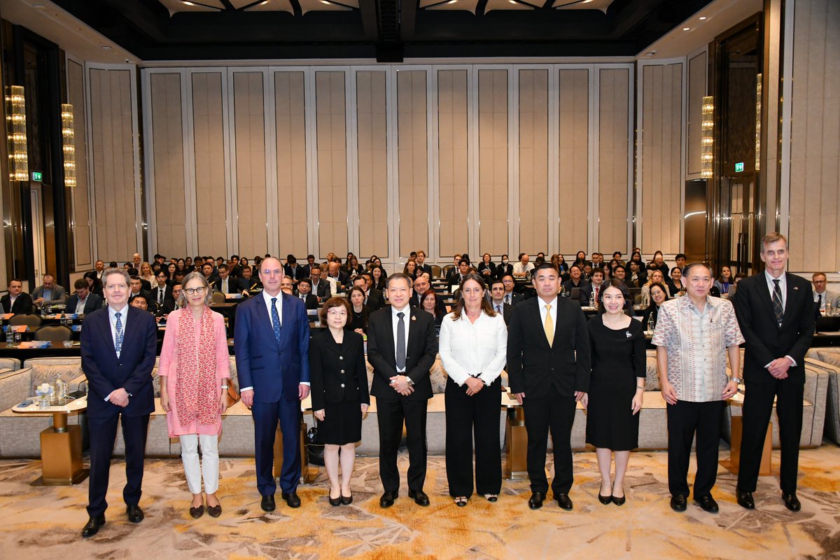 EUinThailand's tweet photo. Towards collective anti-scam efforts🤝The EU, 🇹🇭 &amp; ASEAN partners join hands to tackle online scams through: ✅ Prevention &amp; awareness ✅ Disrupting fraud &amp; illicit flows ✅ Cross-border action ✅ Victim protection

With @ESIWA_EU 🇩🇪 🇫🇷, we’re building a safer digital future tgt! https://t.co/QuHQZ9eQeh