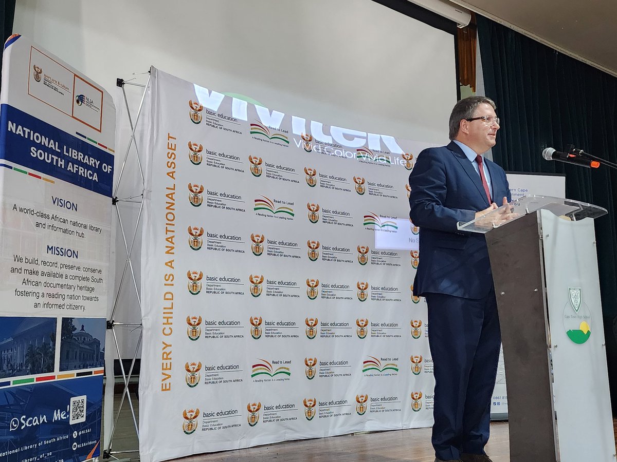 NLSA1's tweet photo. 'The more we read, the more we know, the more we know, the more we grow'- MEC Mr. David Maynier, Western Cape Provincial Minister of Education
@SportArtsCultur
@DBE_SA
@westerncape
#worldbookday2026
#CopyrightDay
#WorldBookDay
#ReadToLead
#readingcommunity https://t.co/SBweAhYcx3