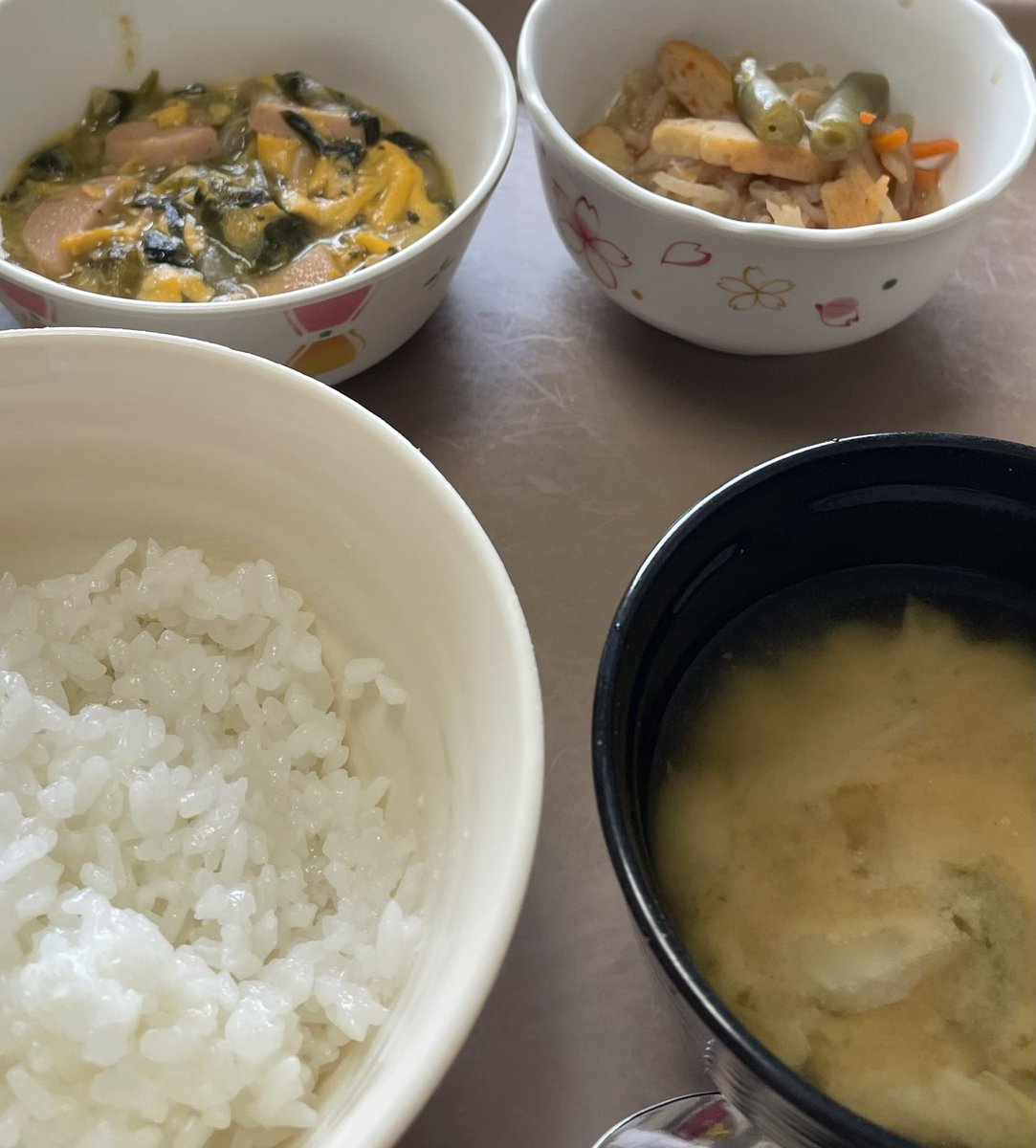 ハナビラ tweet media