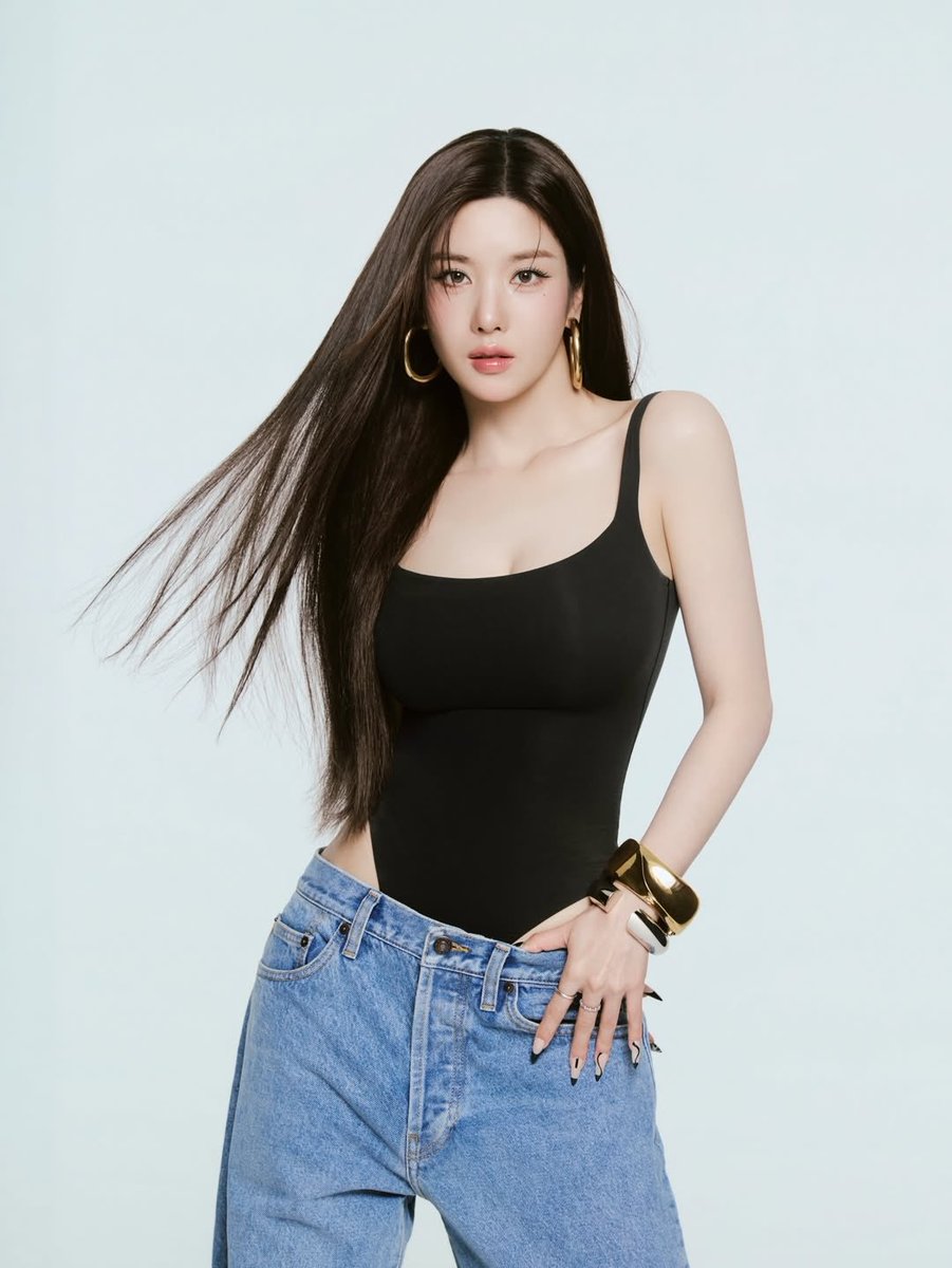 kwon eunbi pics tweet media
