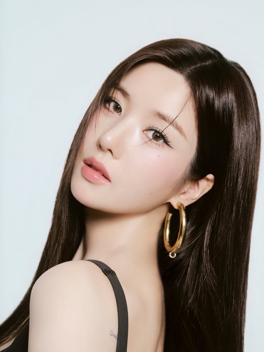 kwon eunbi pics tweet media