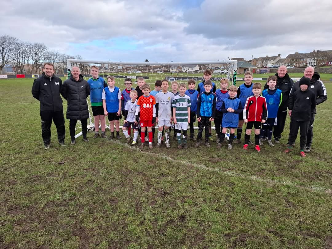 AcademyThurso's tweet photo. We were delighted to hold an event with Aberdeen legends Duncan Shearer Robbie Winters Arild Stavrum and Neil Simpson recently where we had 60 plus players attending.  Big thanks to all sponsors to help ensure the event went ahead . https://t.co/0S4lmSN9gT