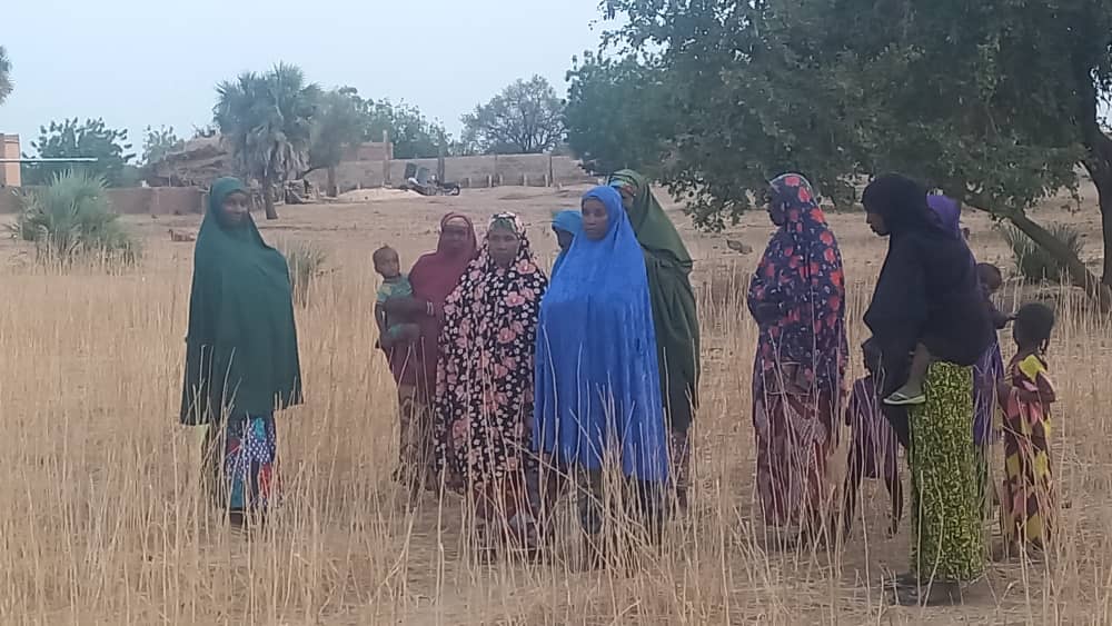 Mardi 21 avril 2026, après la remise des sites des puits-parcs dans la Commune de Jirataoua, les activités du projet P2R CoPaSI se sont poursuivies avec la remise du site destiné à la construction d’un parc de vaccination de Layoun Kara. L’article : maroobe.com/remise-du-site…