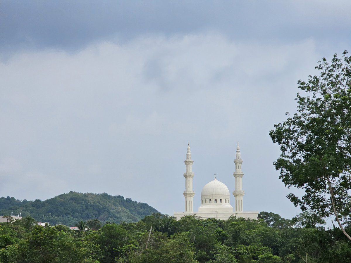 Alhamdhulillaah's tweet photo. Masjid Sri Sendayan, Siliau, Negeri Sembilan, Malaysia 🇲🇾 https://t.co/0tarrdaefK
