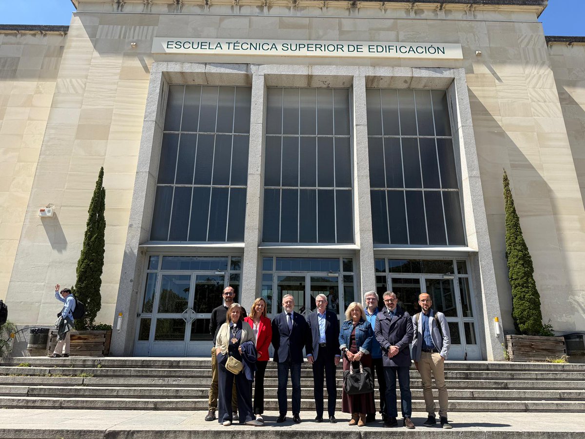 etsie_ugr's tweet image. La ETSIE (Universidad de Granada) participa en la Asamblea de CODATIE 🏛️

Nuestra directora, Ana Cruz, elegida nueva vicepresidenta 👏

Impulsando la coordinación y mejora de la docencia en Ingeniería de Edificación

#ETSIE #UGR #CODATIE