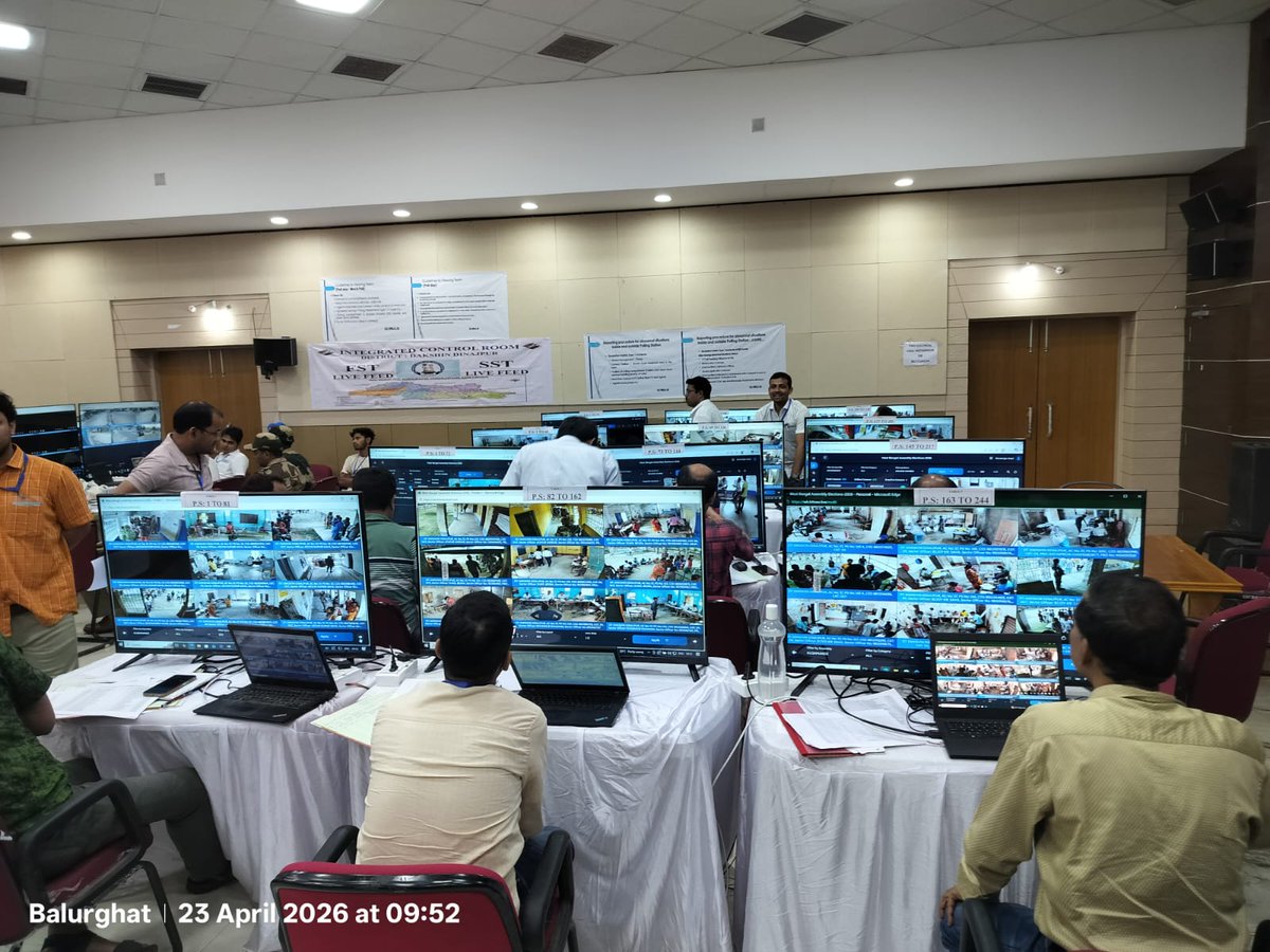 CEOWestBengal's tweet image. DM &amp;amp; DEO is present at the integrated Control room for ensuring a smooth and secure Election process at Dakshin Dinajpur district of West Bengal.
#WBLA2026 #Phase1
@ECISVEEP
@SpokespersonECI
@PIBKolkata
@airnews_kolkata
@DM_DDinajpur