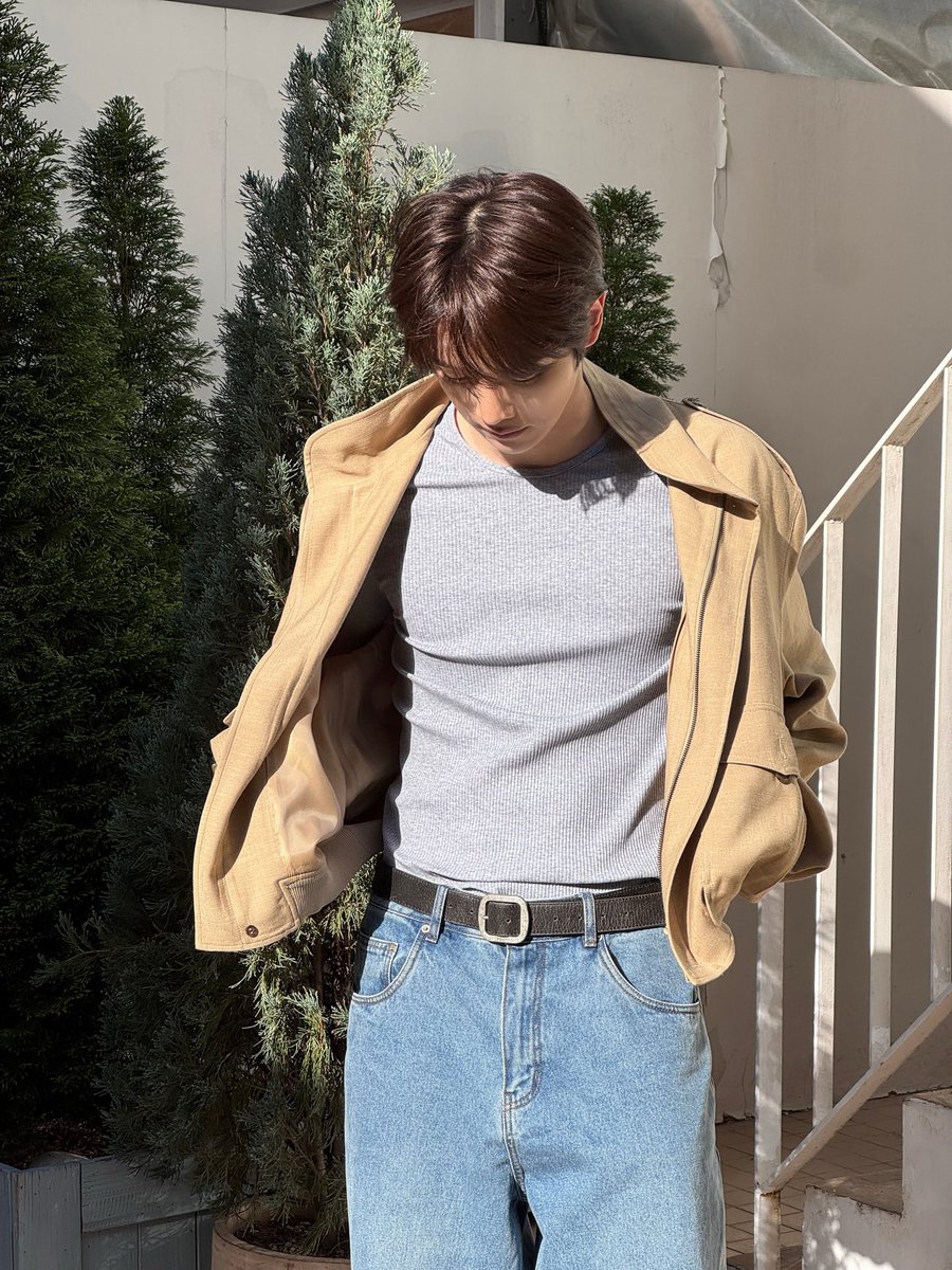 260423 📸 [성찬]

out walking🚶

#RIIZE #라이즈 
#SUNGCHAN #성찬 
#RISEandREALIZE