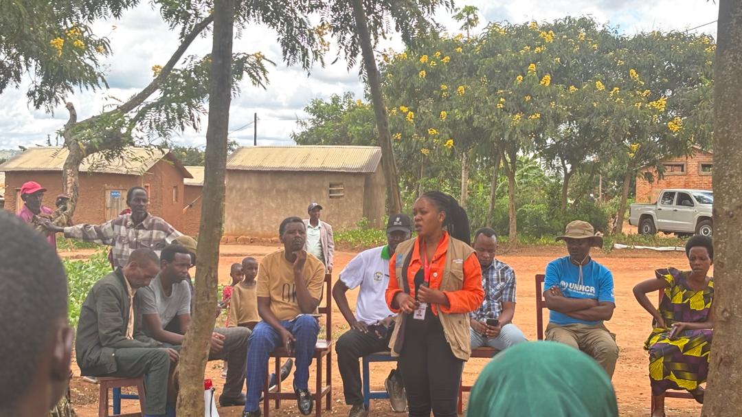 pfrwanda's tweet photo. Prison Fellowship Rwanda, with @MINEMA, @RefugeesRwanda  partners, conducted a community awareness campaign during Igítondo cy’Isuku in Mahama Refugee Camp Village 17
Key messages: Digital e‑Identification , Economic empowerment
• Family unity  
Together, we promote peace https://t.co/fv3ajwKtKC