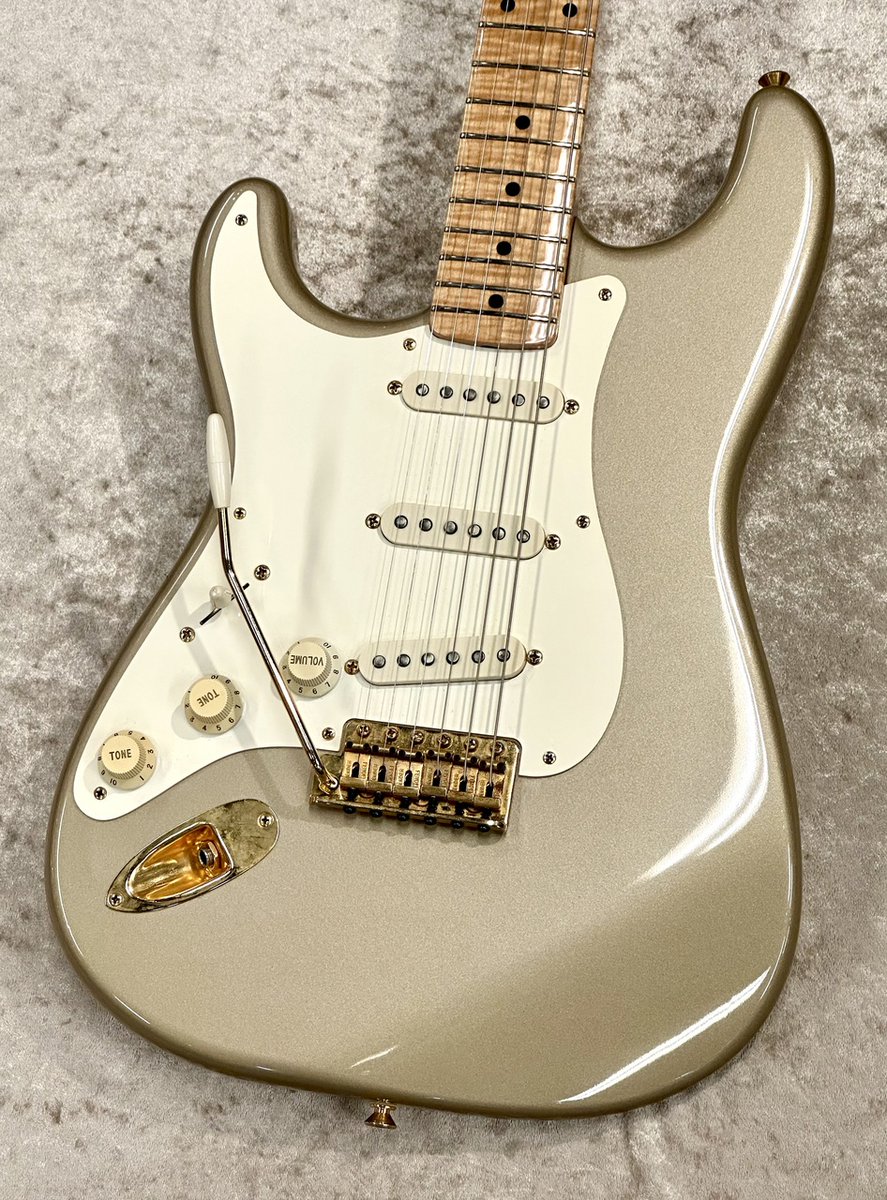 GCLUB_TOKYO's tweet photo. 【2F新着品】
Fender Custom Shop 1958 Left Handed Stratocaster #21 of 30
https://t.co/mfu4T2qaPv
https://t.co/iwLgzLfWDZ
#fendercustomshop
#1958stratocaster
#johnpage https://t.co/pnc3Dj4npE